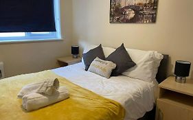 Sav 1 Bed Flat Grd Floor Near Watford Town Centre